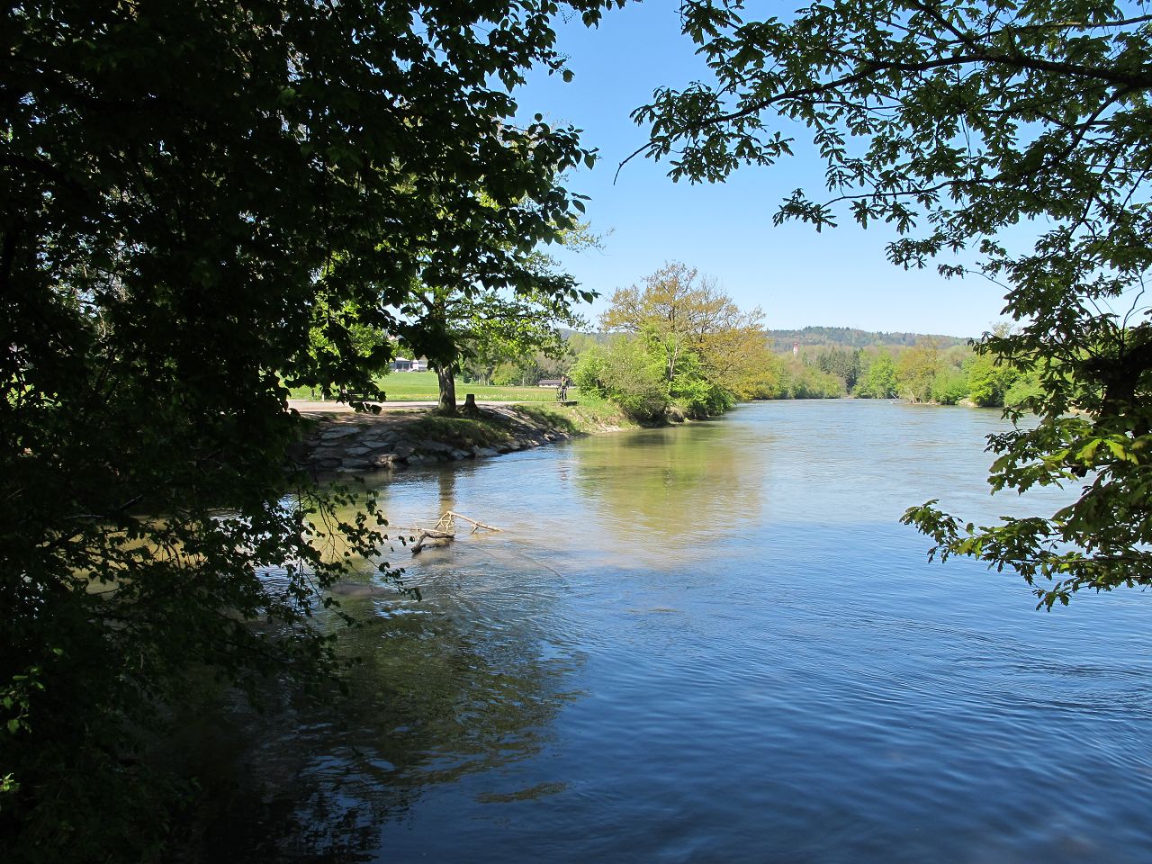 Foto Reuss und Sandbank bei Fischbach-Göslikon